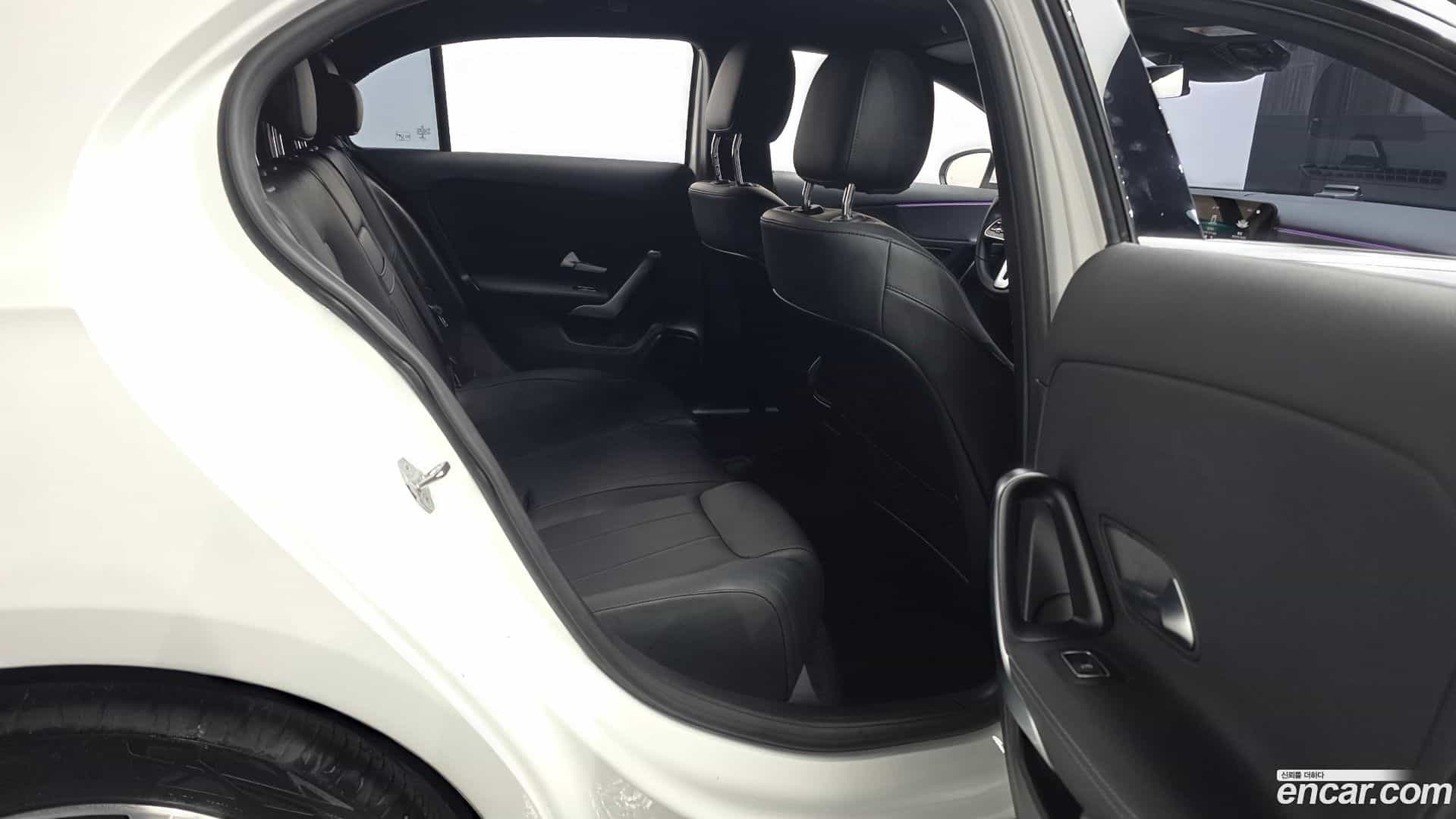 A-Class Mercedes-Benz 2022.5-OPTION-016