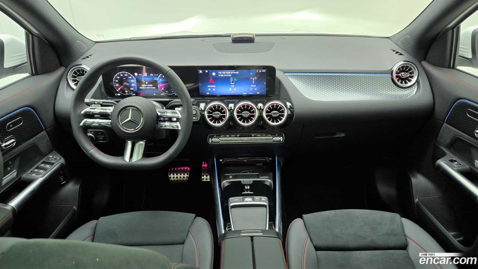 GLA-Class Mercedes-Benz 2025.7-INNER-007