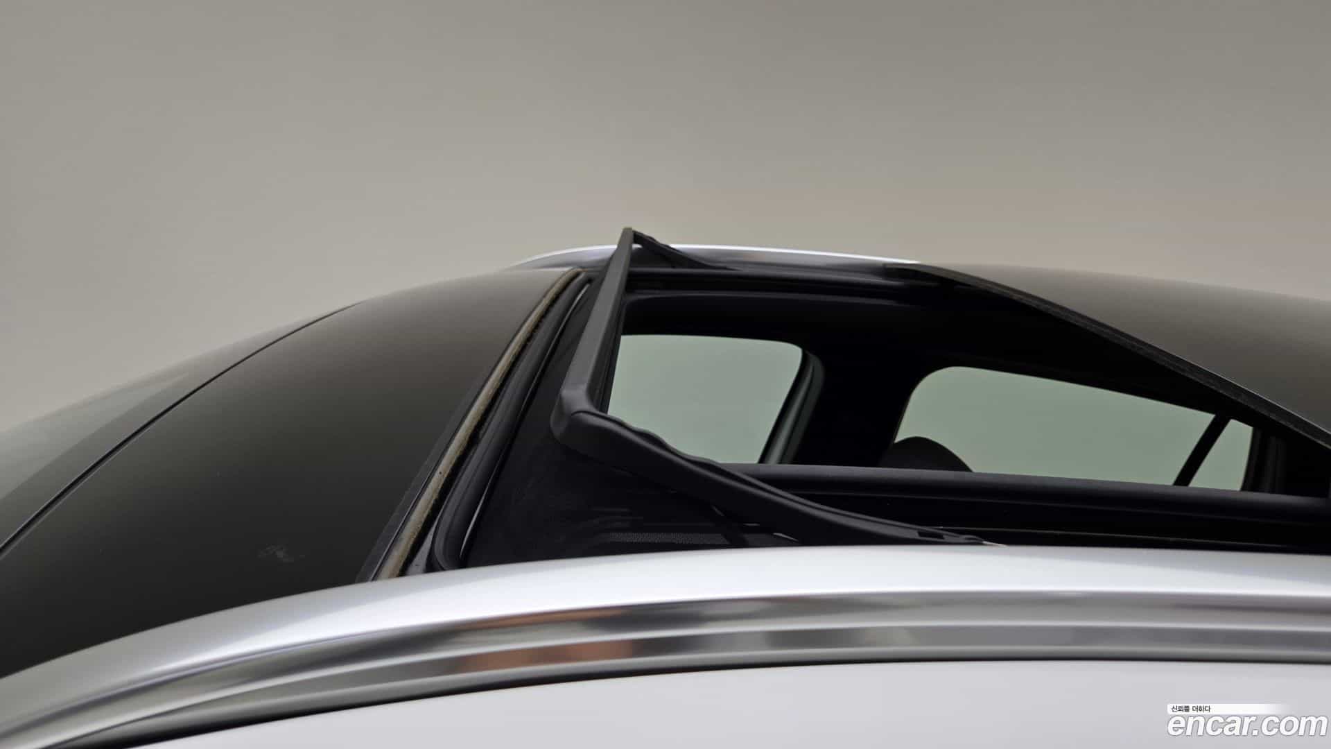 GLA-Class Mercedes-Benz 2025.7-OPTION-016