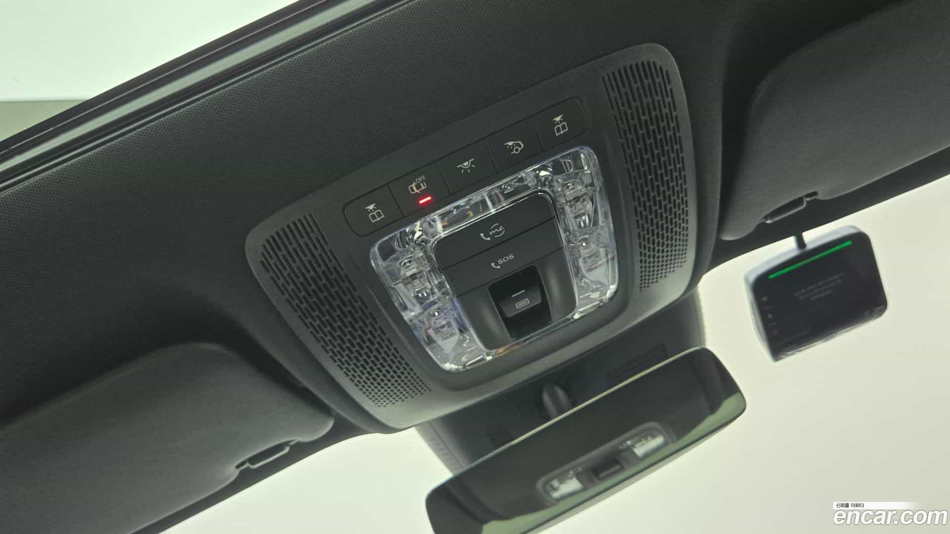 GLA-Class Mercedes-Benz 2025.7-OPTION-021