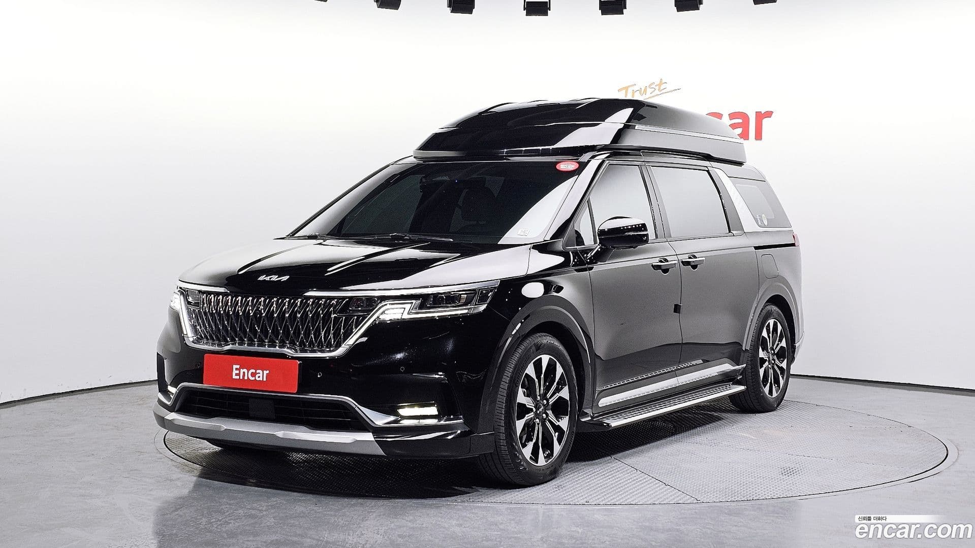 Main__Slider__Photo:Canival Kia 2021.5-0