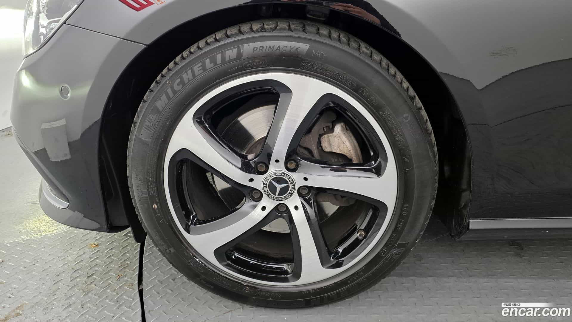E-Class Mercedes-Benz 2021.0-OUTER-005