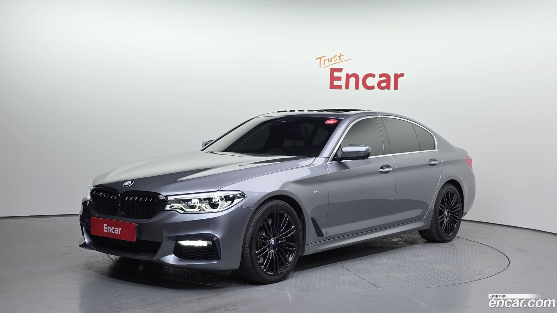 Main__Slider__Photo:5-Series BMW 2018.2-0