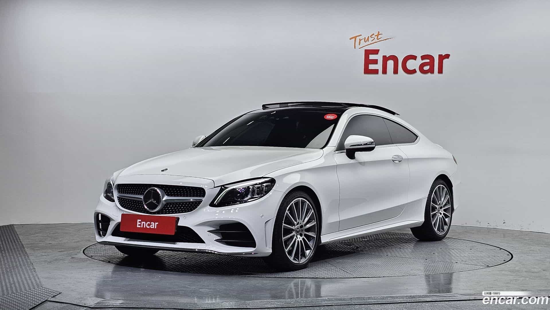 C-Class Mercedes-Benz 2023.9-OUTER-001