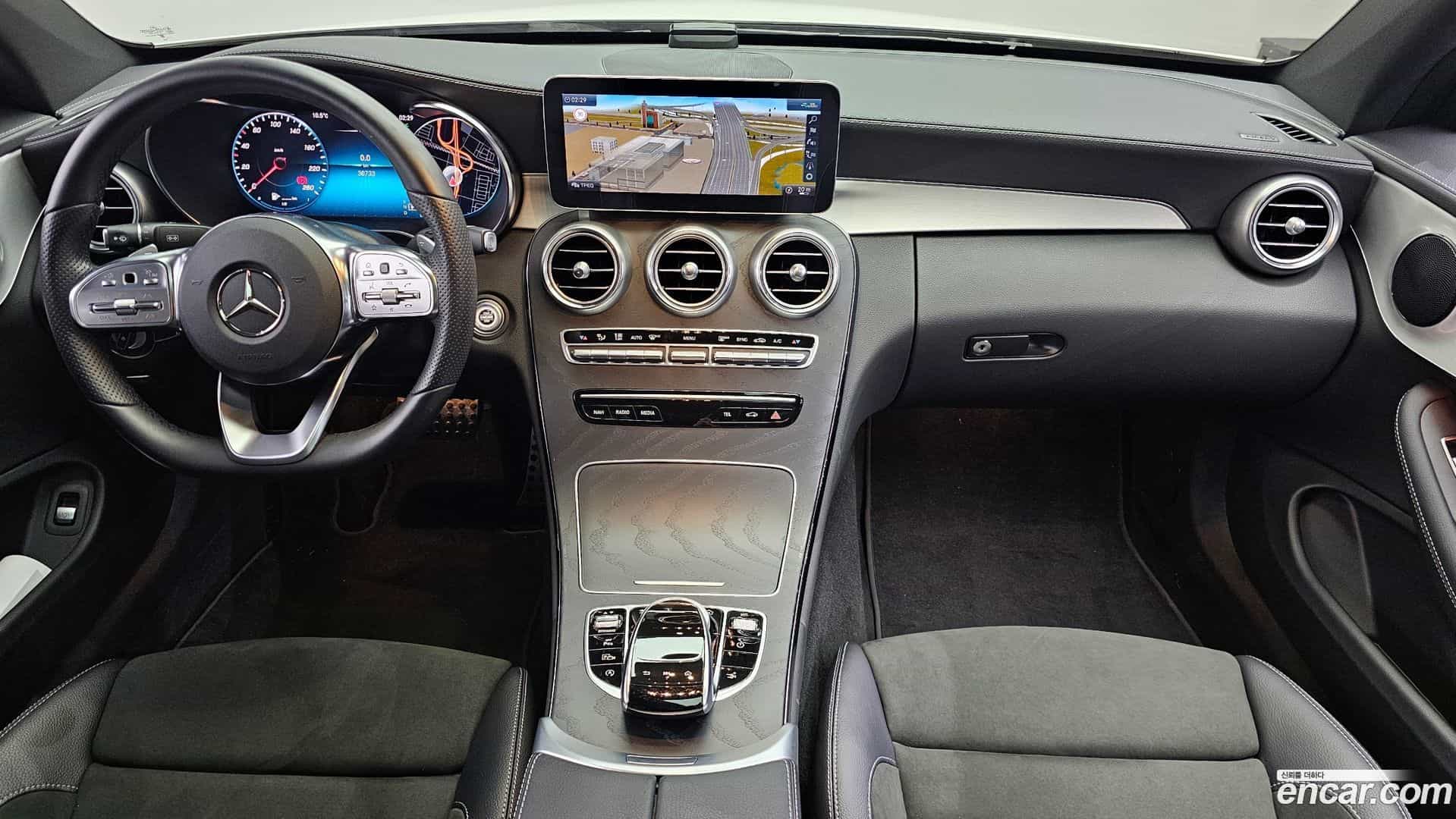 C-Class Mercedes-Benz 2023.9-INNER-007