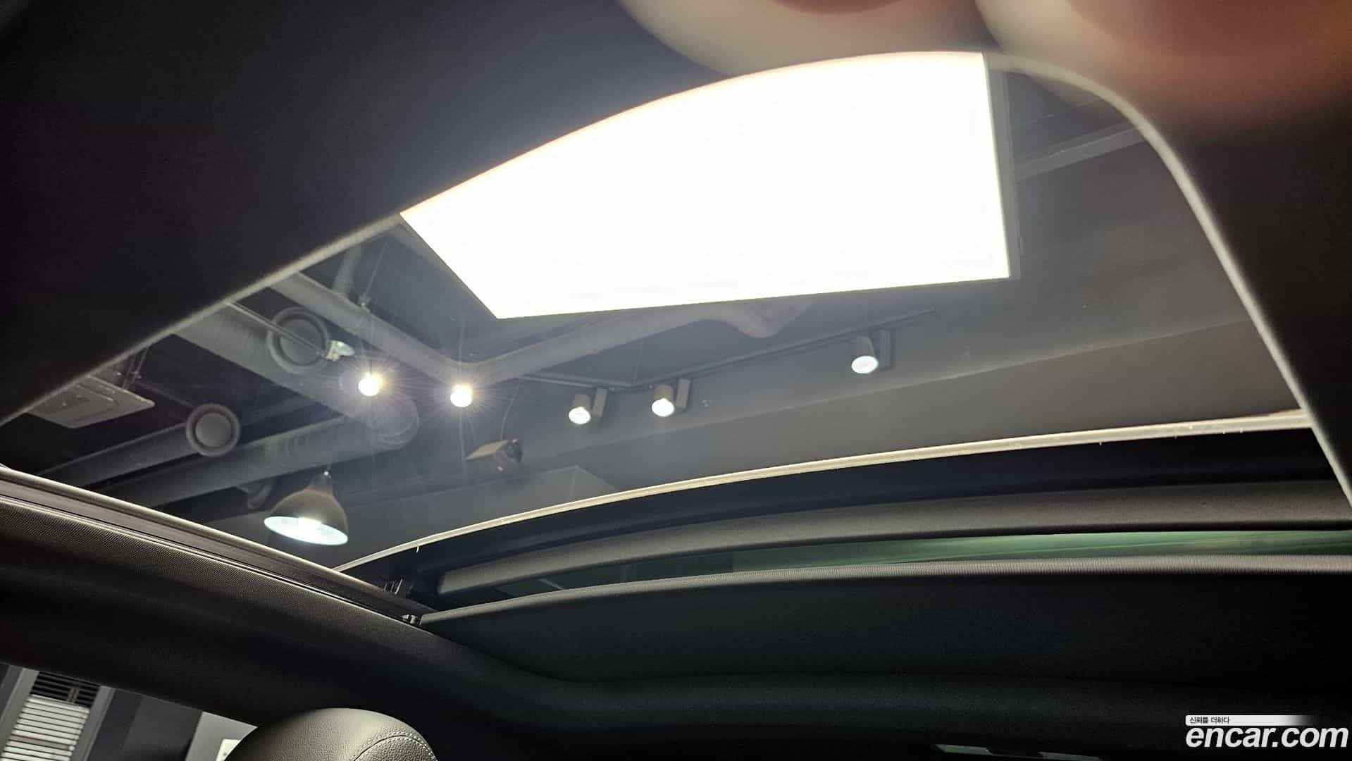 C-Class Mercedes-Benz 2023.9-OPTION-020