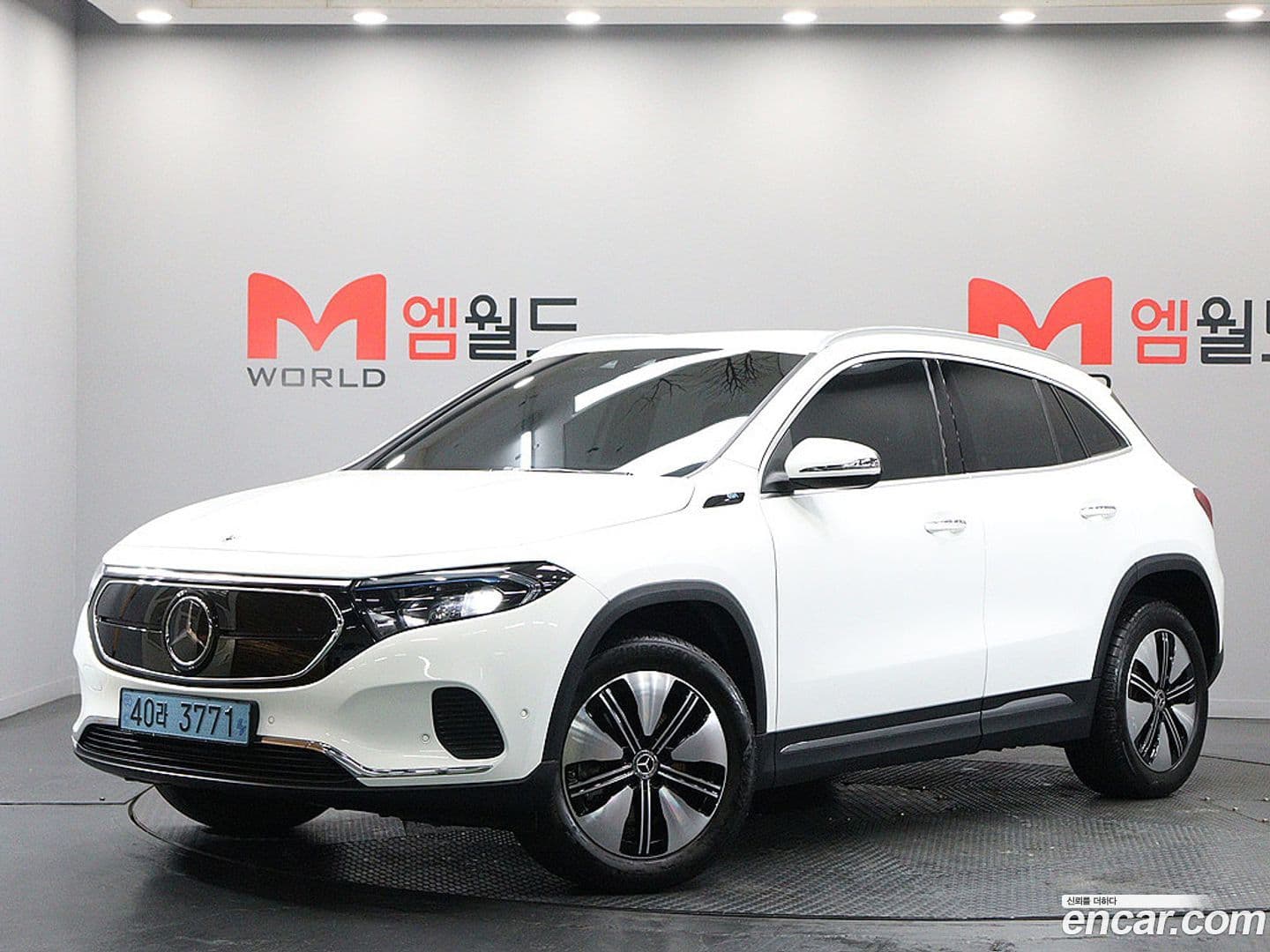 Main__Slider__Photo:EQA Mercedes-Benz 2021.7-0