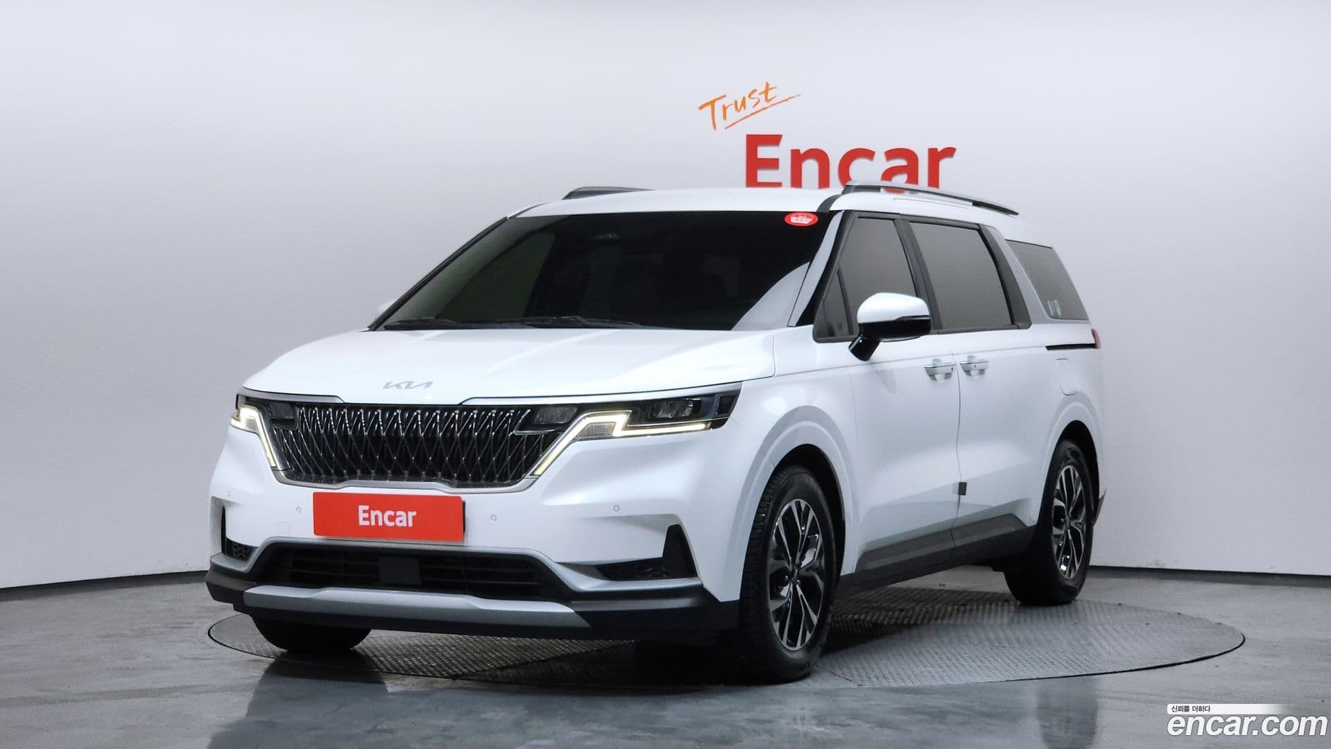 Main__Slider__Photo:Canival Kia 2022.2-0