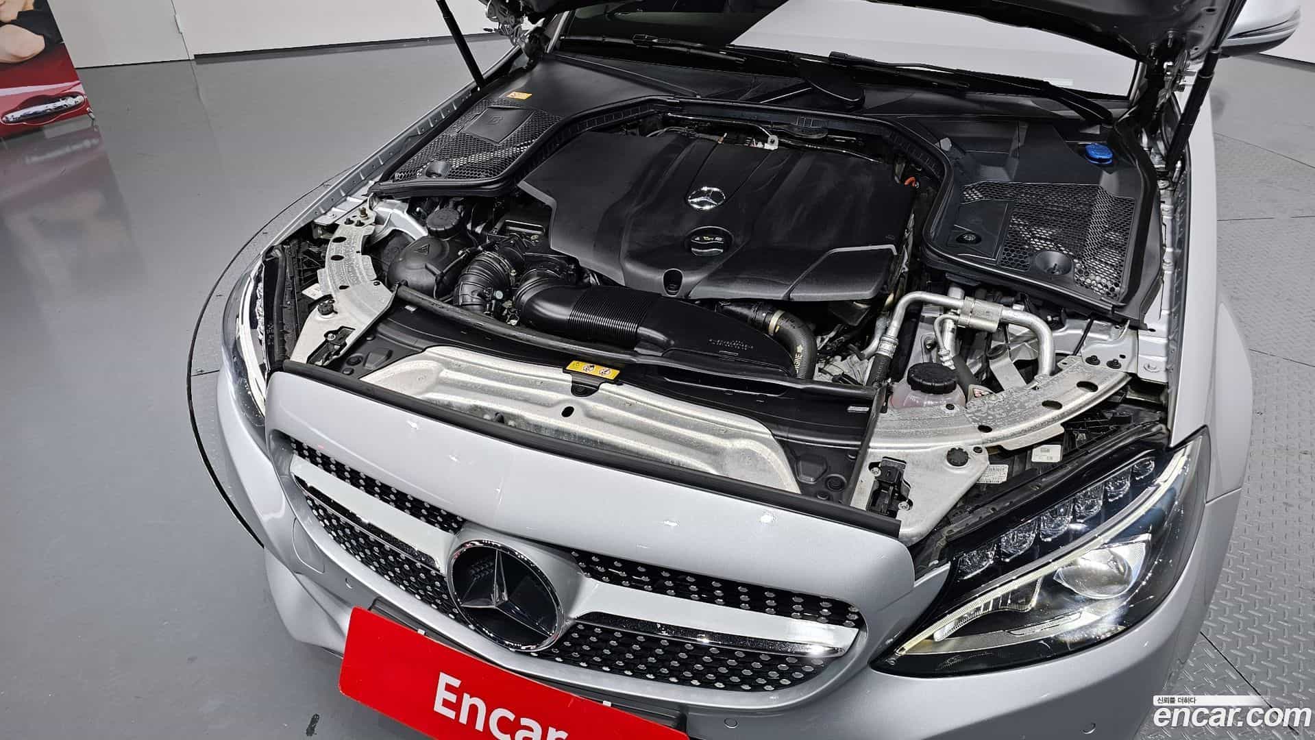 C-Class Mercedes-Benz 2015.9-INNER-006