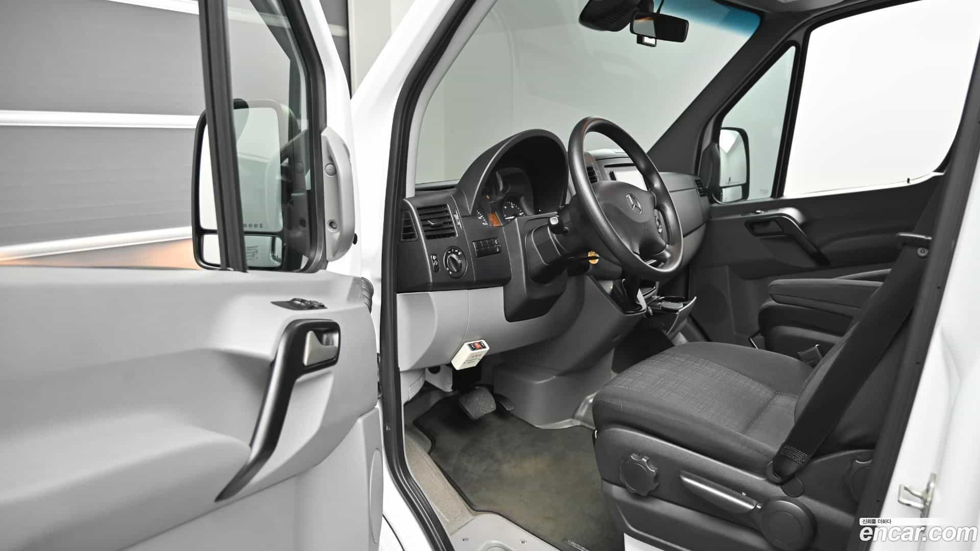 Sprinter Mercedes-Benz 2017.11-OPTION-015