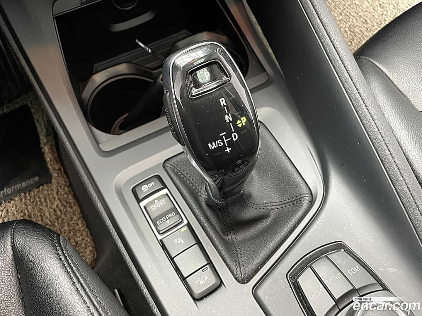 X1 BMW 2019.7-INNER-009