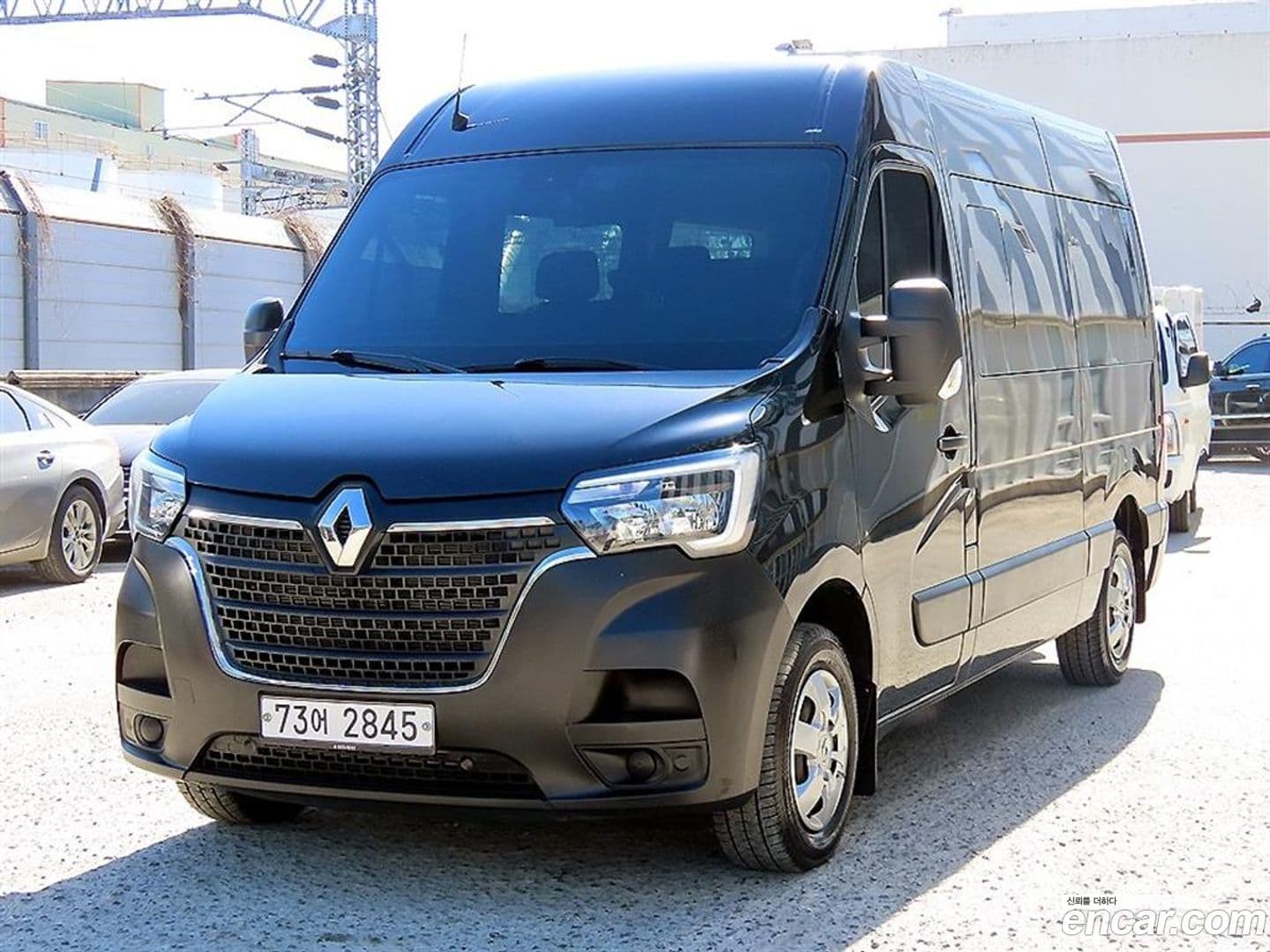 Main__Slider__Photo:Master Renault Korea 2020.11-0