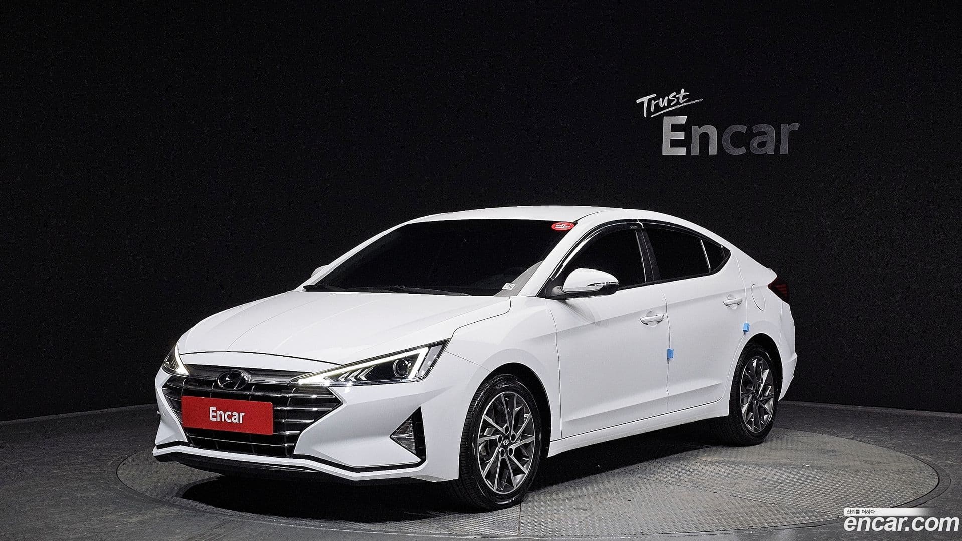 Main__Slider__Photo:AVANTE Hyundai 2020.2-0