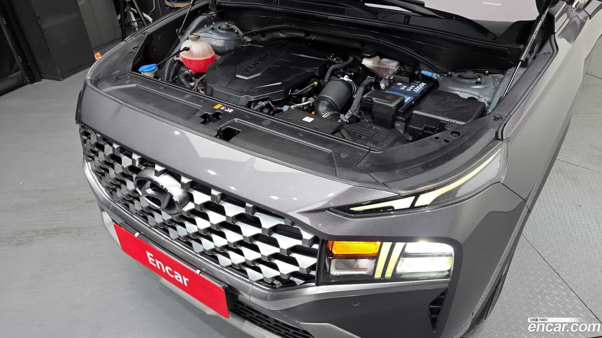 Santafe Hyundai 2022.1-INNER-006