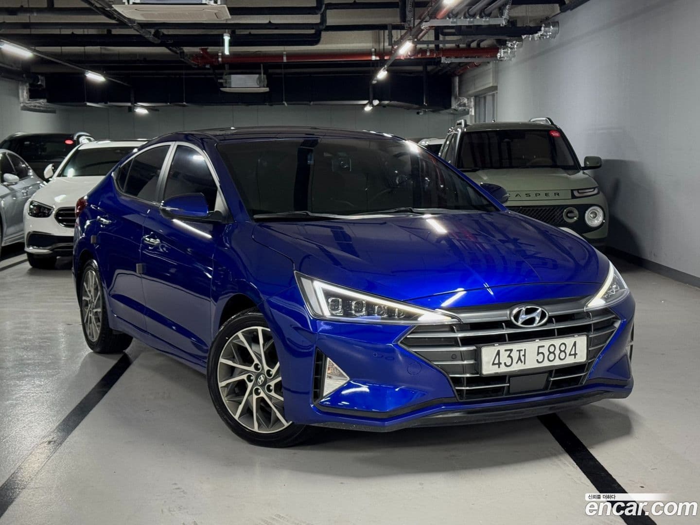 Main__Slider__Photo:AVANTE Hyundai 2019.0-0