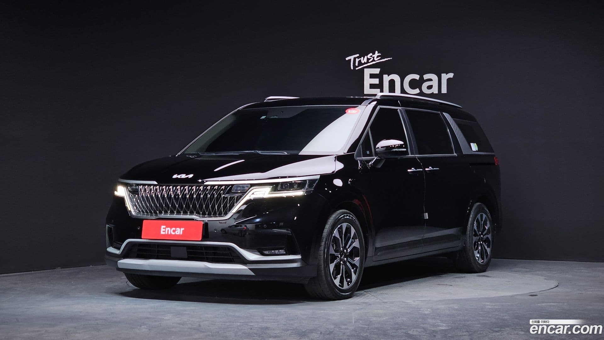 Main__Slider__Photo:Canival Kia 2022.0-0