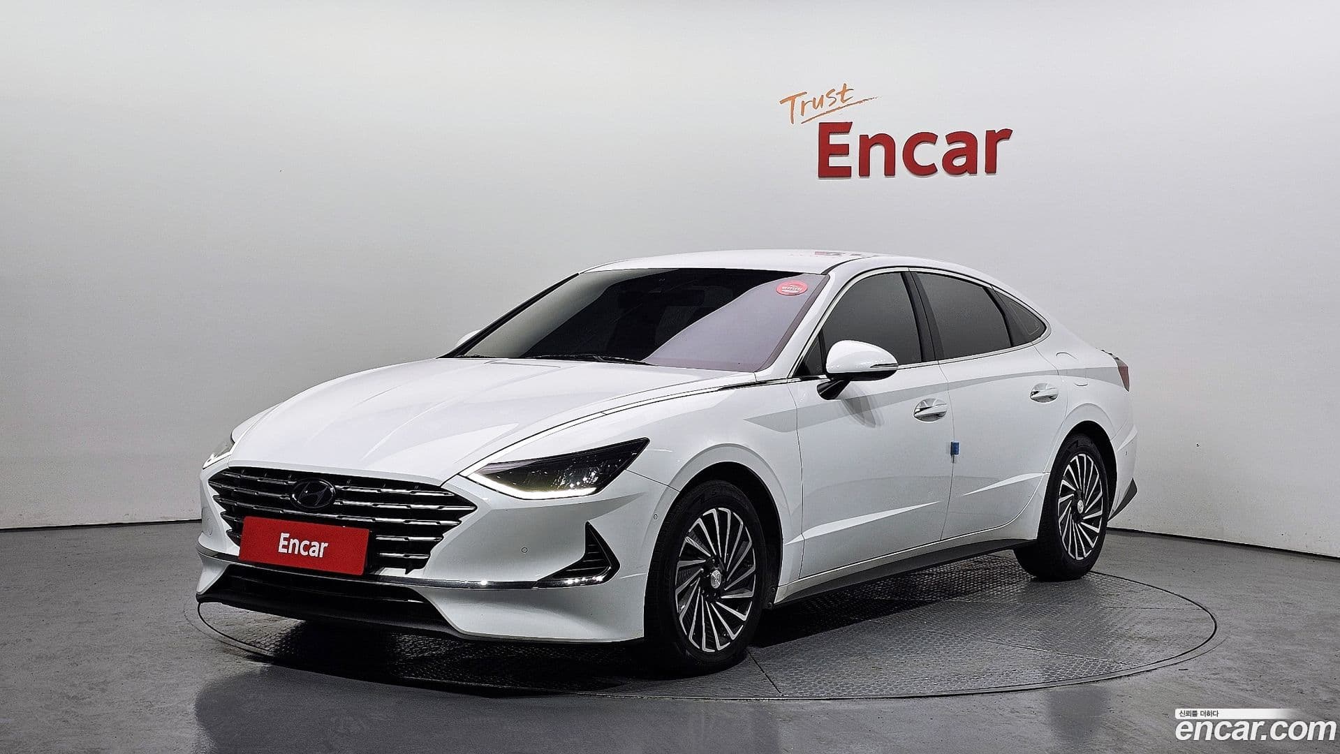 Main__Slider__Photo:Sonata Hyundai 2023.4-0