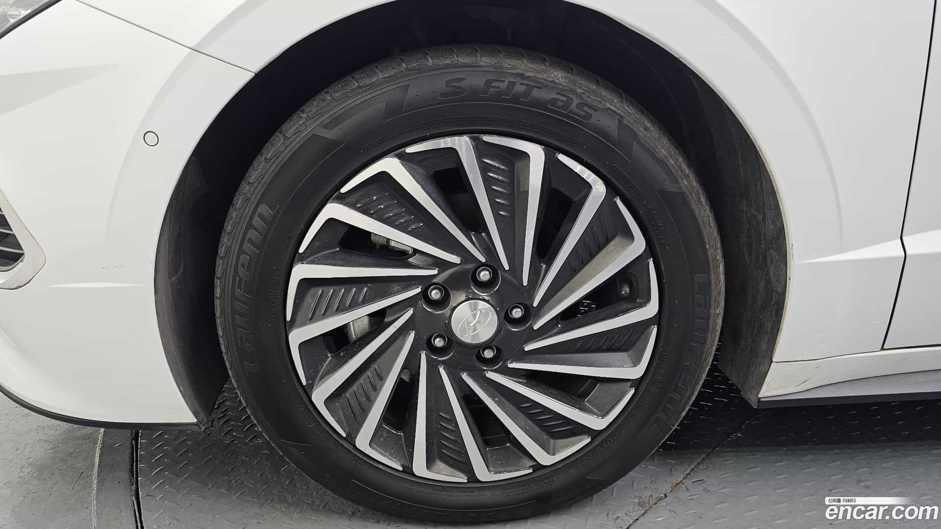 Sonata Hyundai 2023.4-OUTER-005