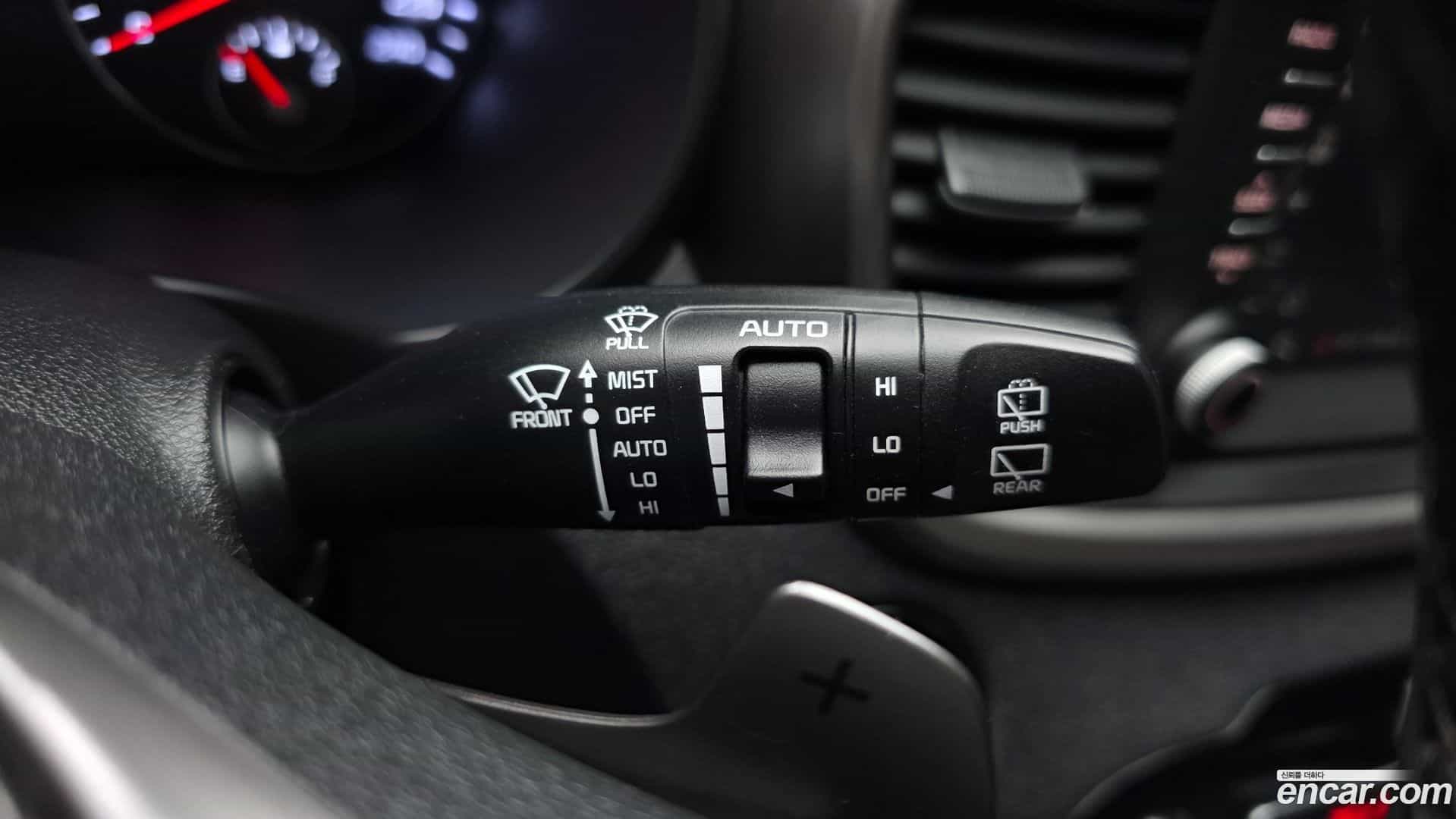 Sorento Kia 2018.0-OPTION-022