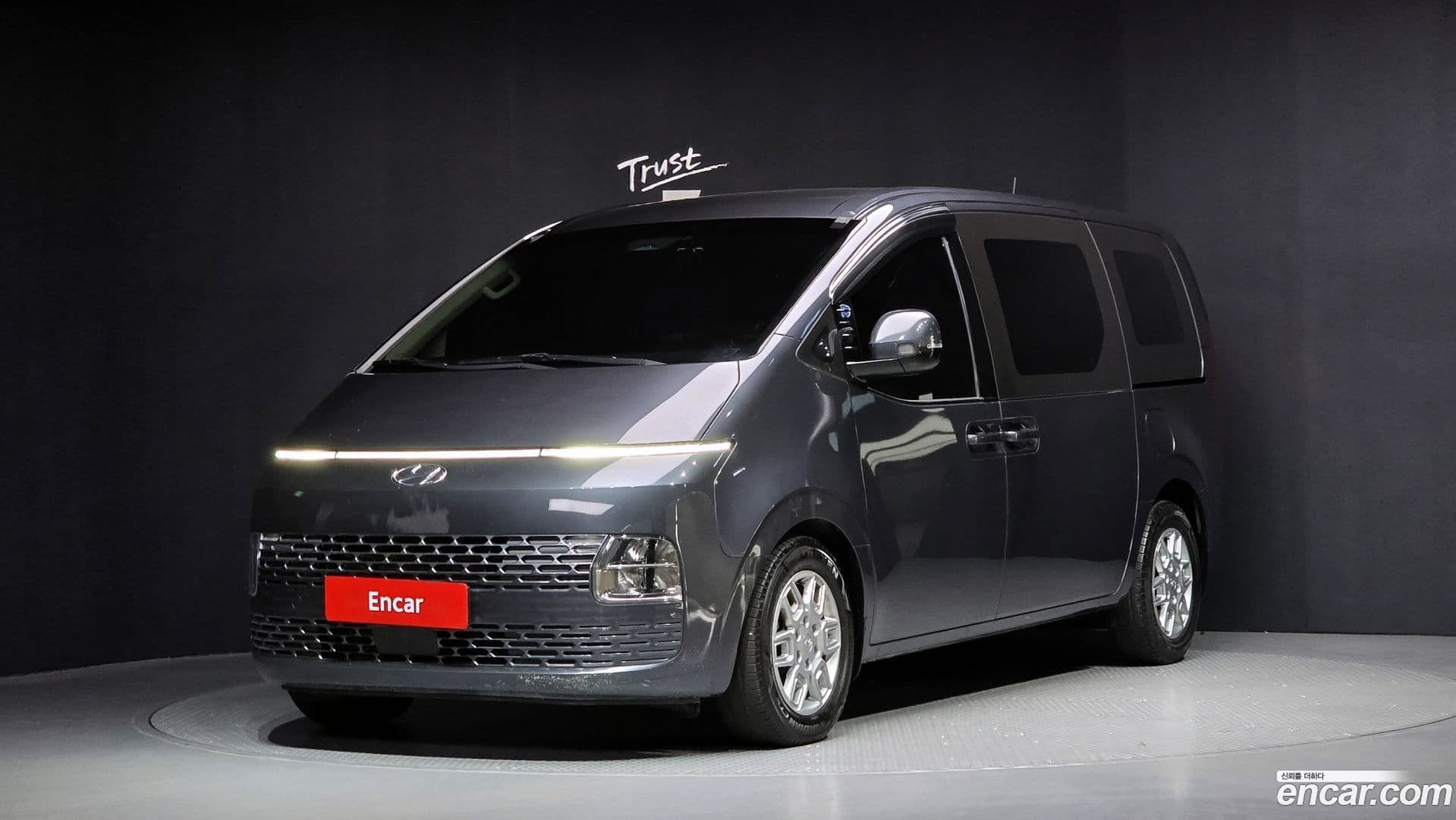 Main__Slider__Photo:Staria Hyundai 2022.0-0