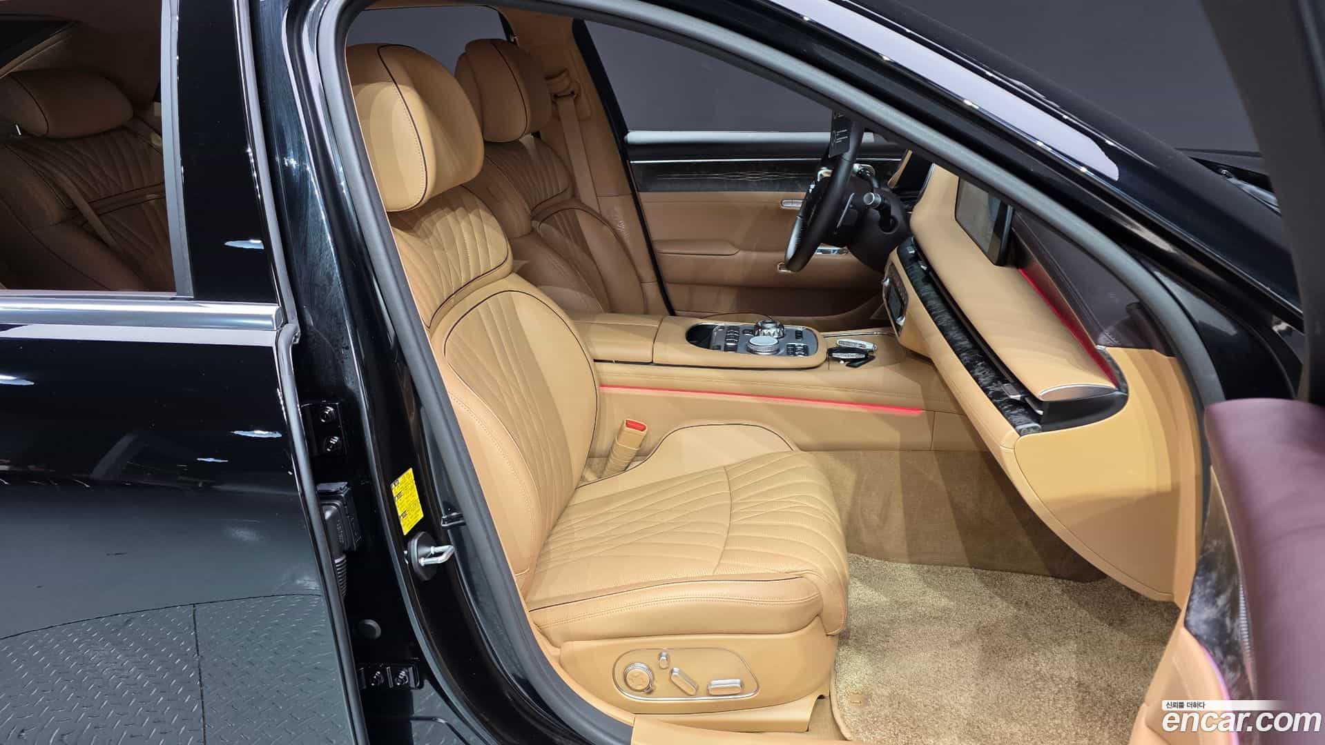 G90 Genesis 2023.0-INNER-010