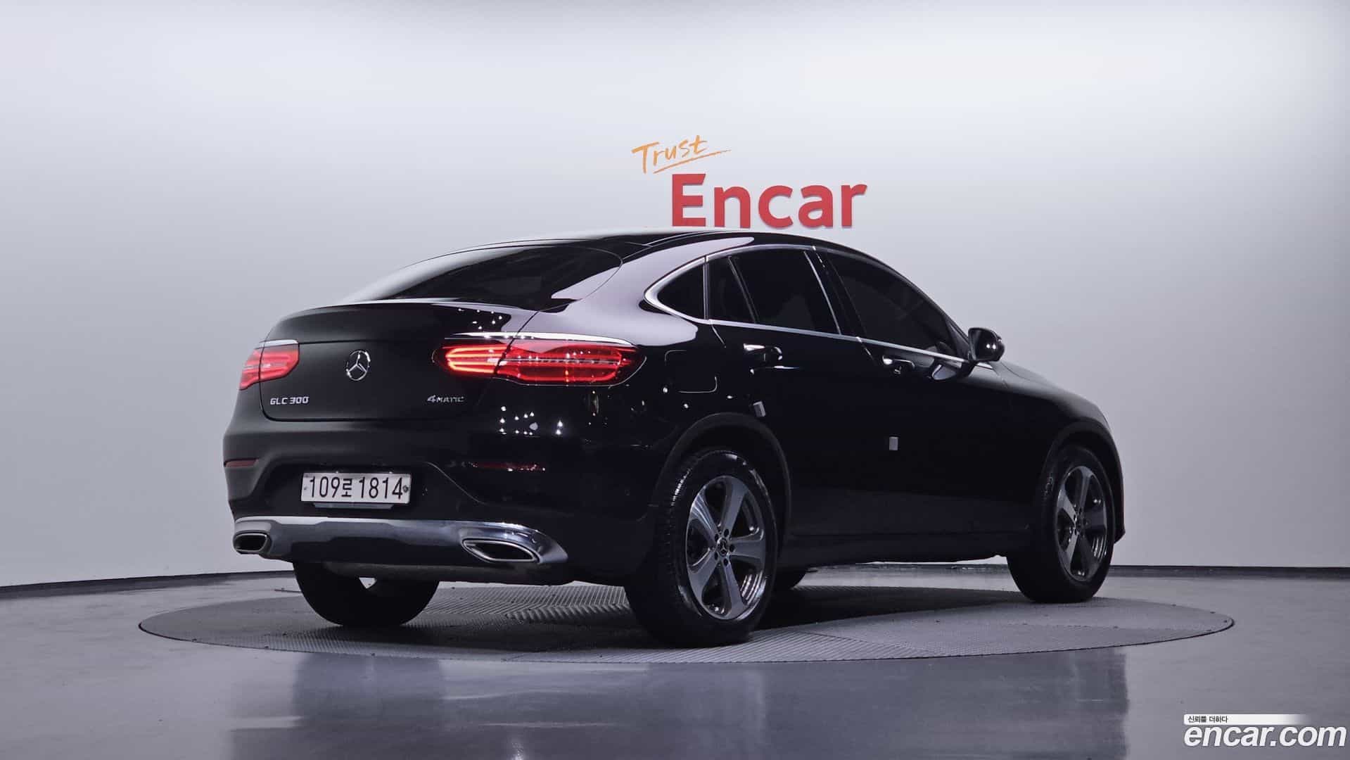 GLC-Class Mercedes-Benz 2019.6-OUTER-002