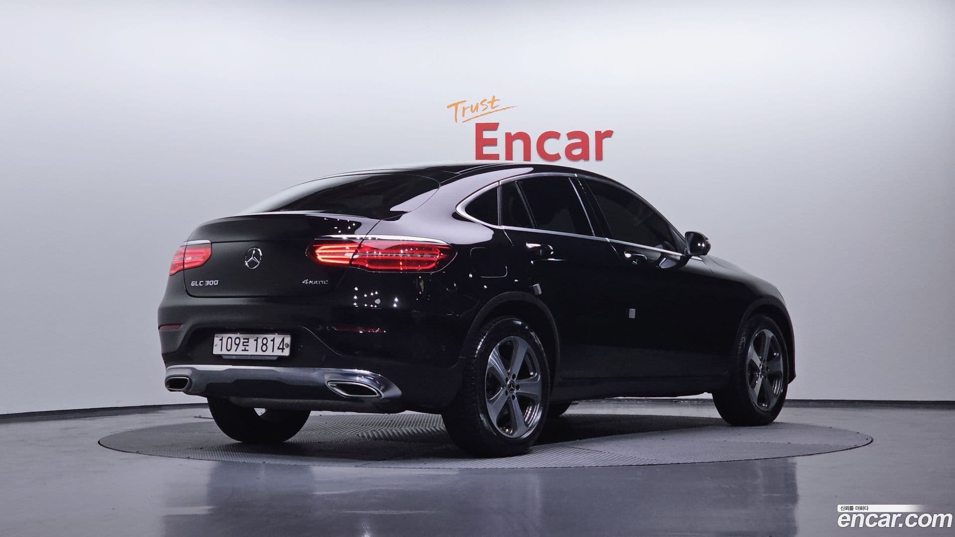 Main__Slider__Photo:GLC-Class Mercedes-Benz 2019.6-1