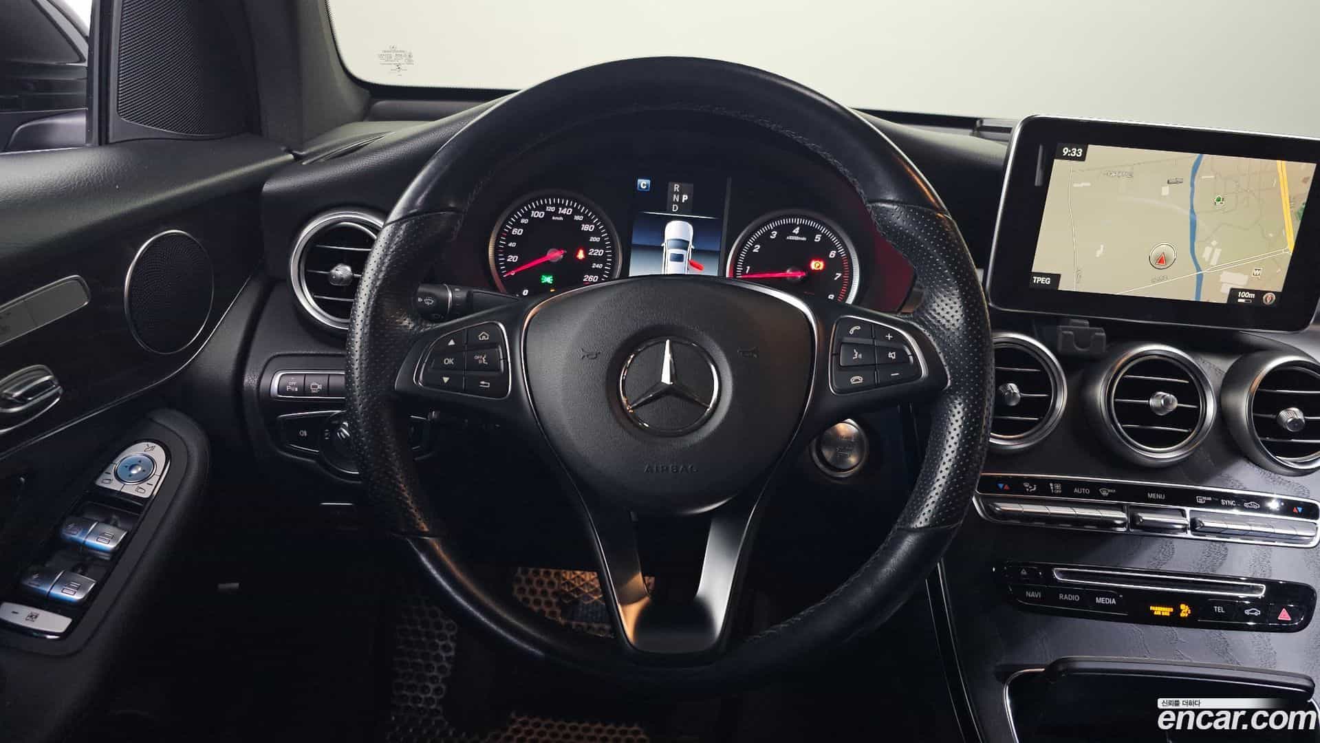 GLC-Class Mercedes-Benz 2019.6-OPTION-017