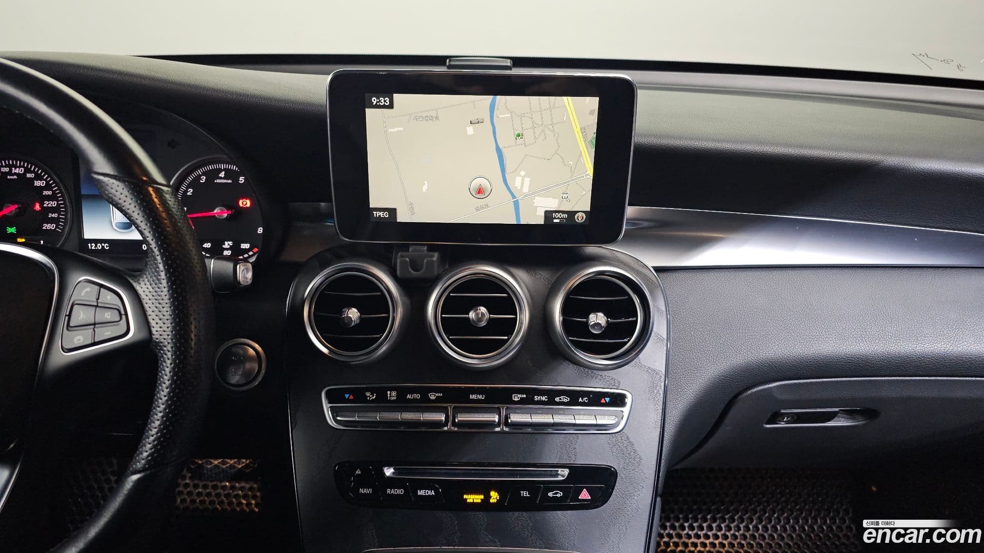 Main__Slider__Photo:GLC-Class Mercedes-Benz 2019.6-13