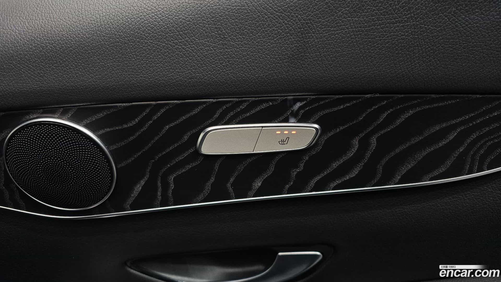 GLC-Class Mercedes-Benz 2019.6-OPTION-023