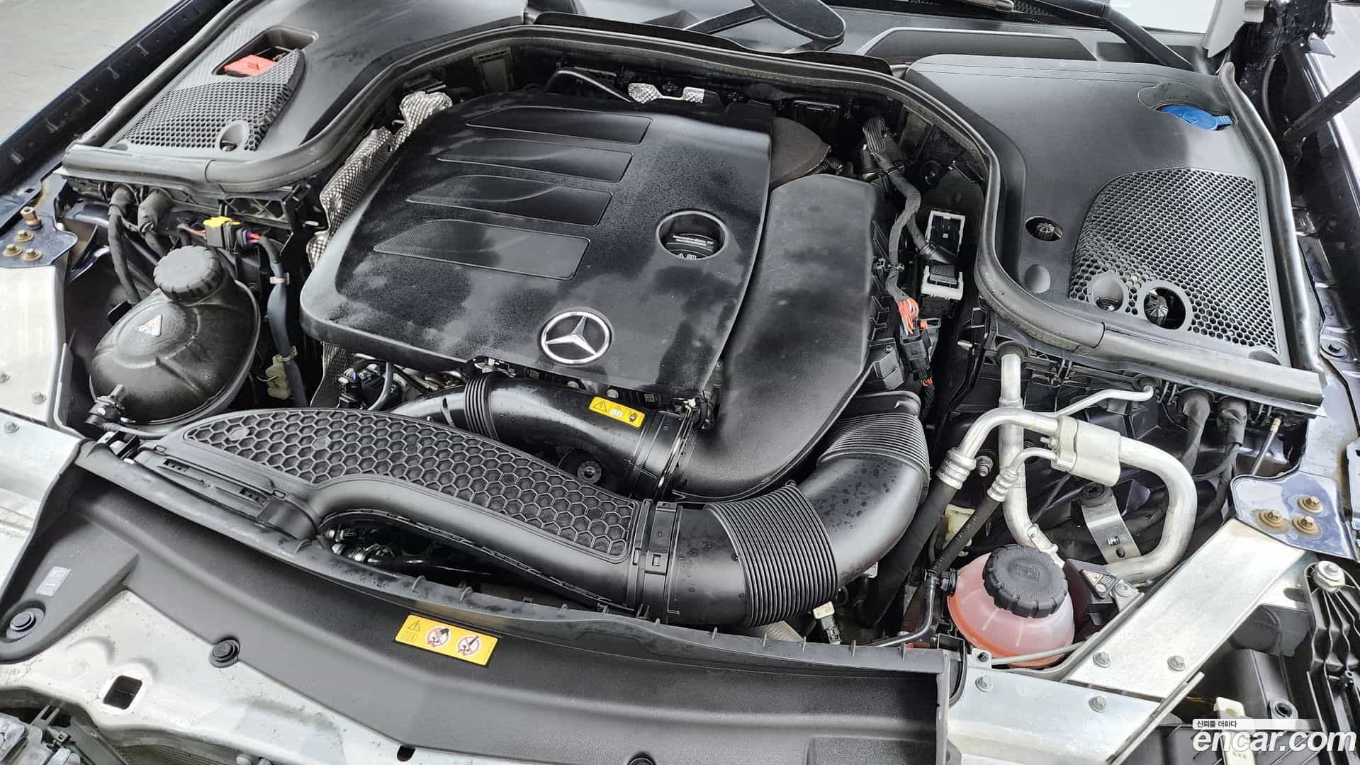 E-Class Mercedes-Benz 2022.2-INNER-006