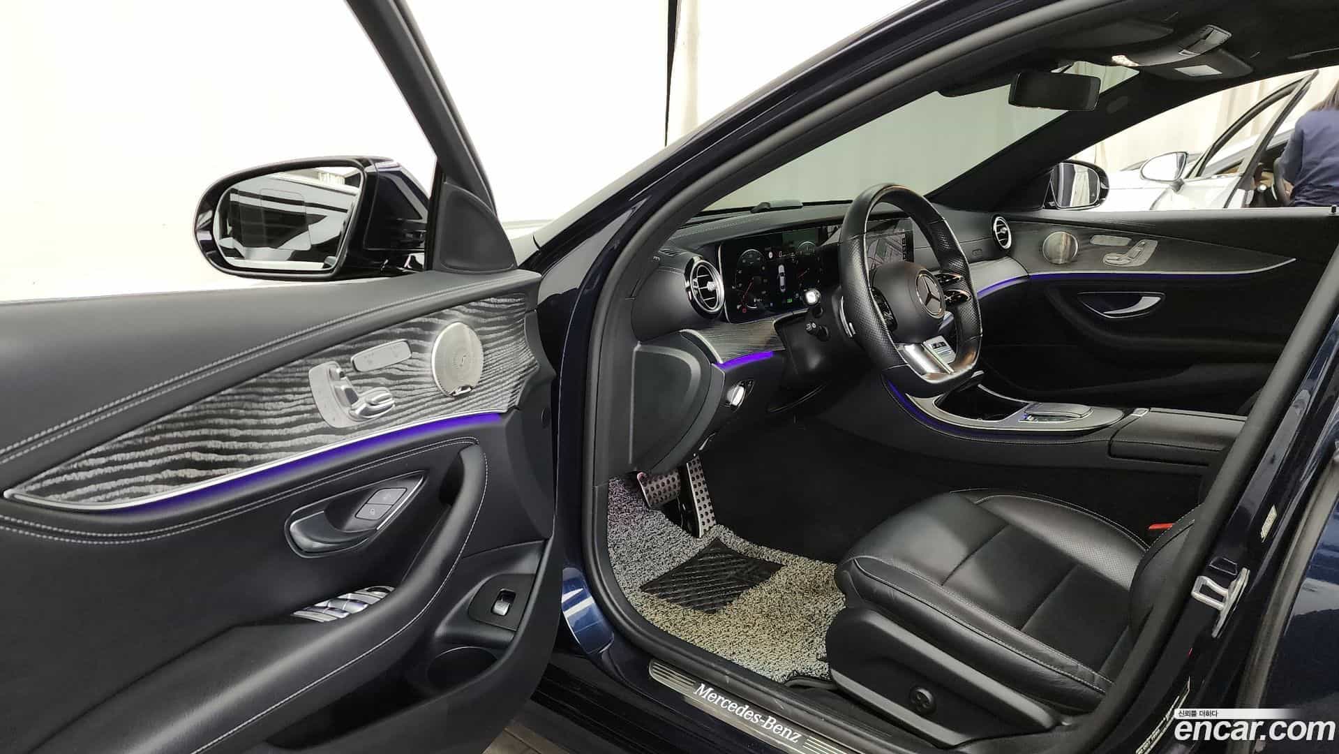 E-Class Mercedes-Benz 2022.2-INNER-010