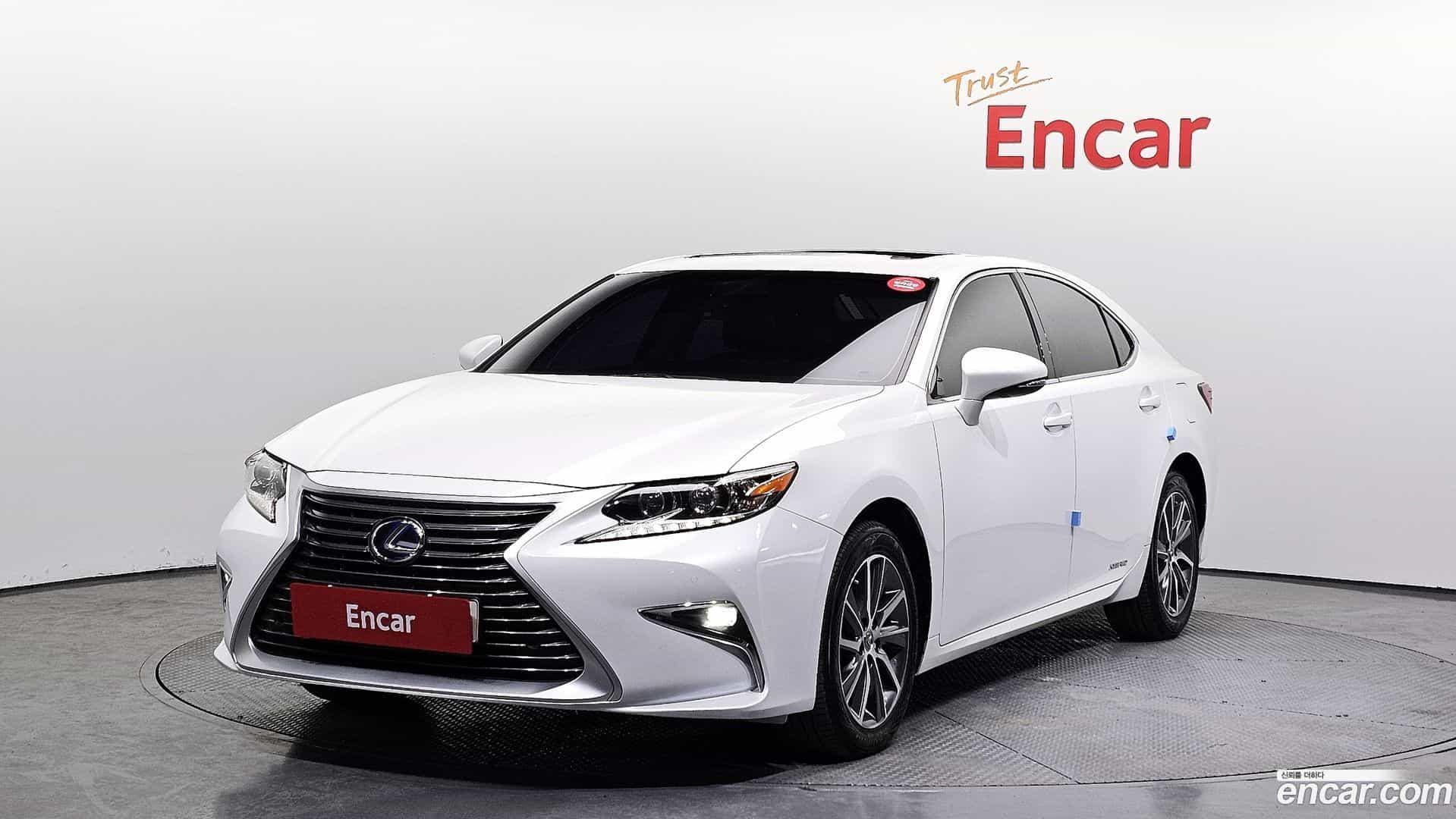 ES Lexus 2016.5-OUTER-001