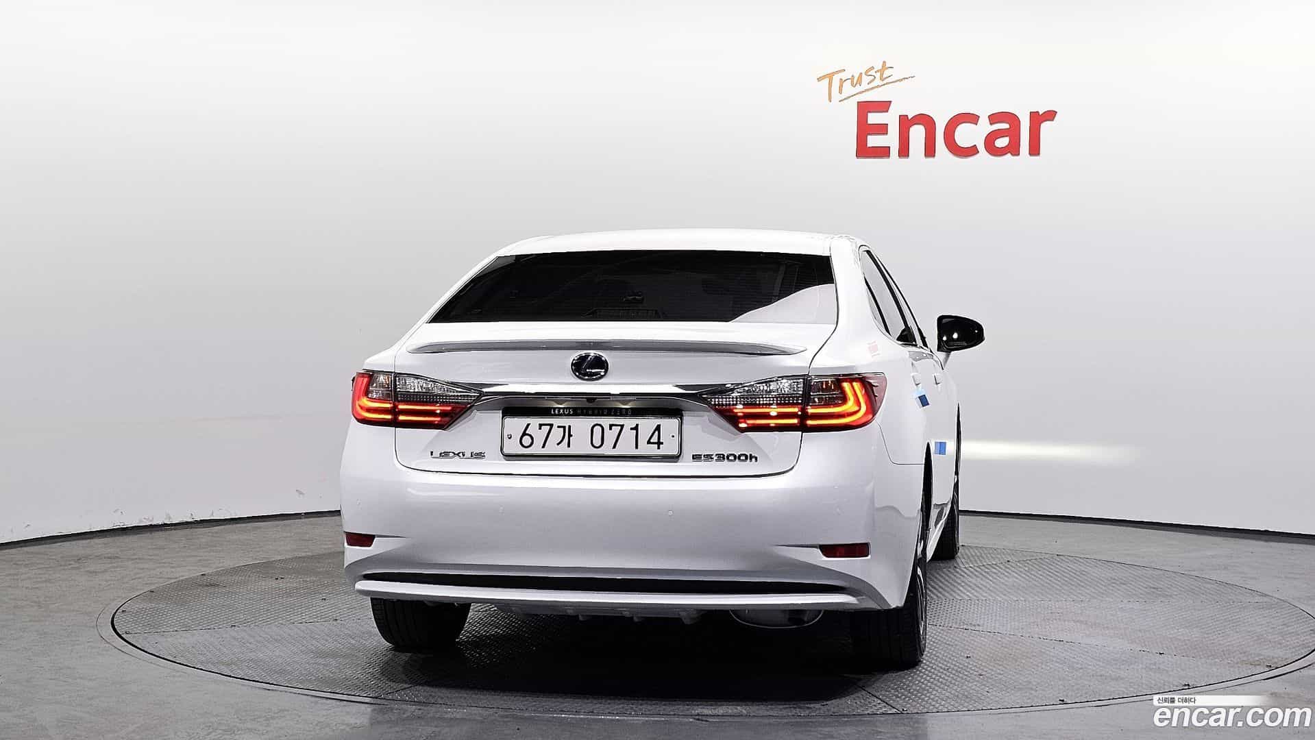 ES Lexus 2016.5-OUTER-004