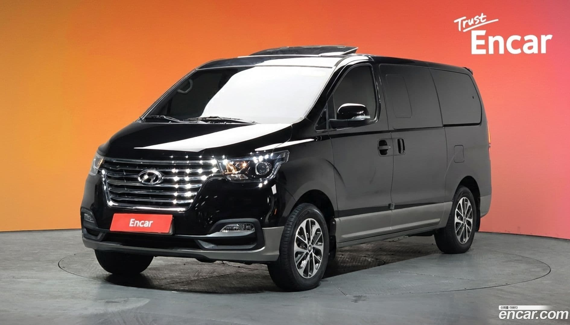 Main__Slider__Photo:Starex Hyundai 2018.2-0