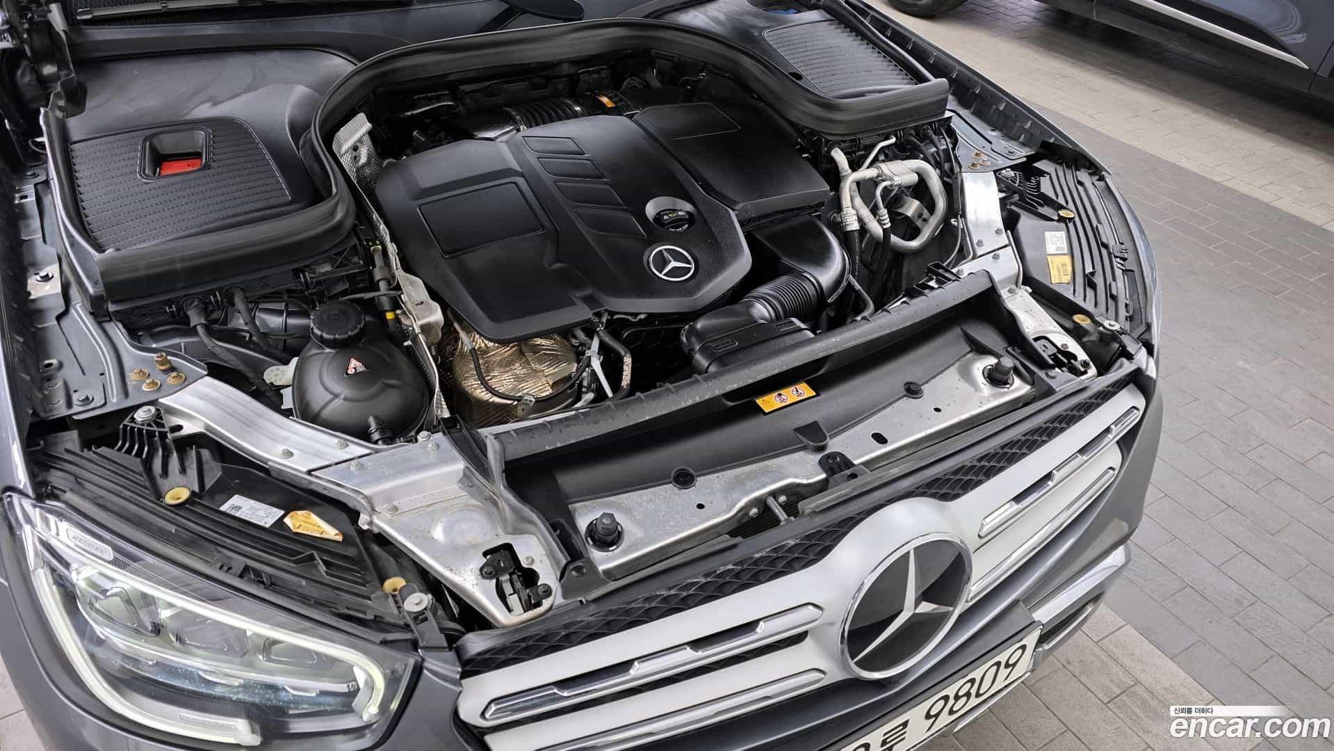 GLC-Class Mercedes-Benz 2022.5-INNER-006