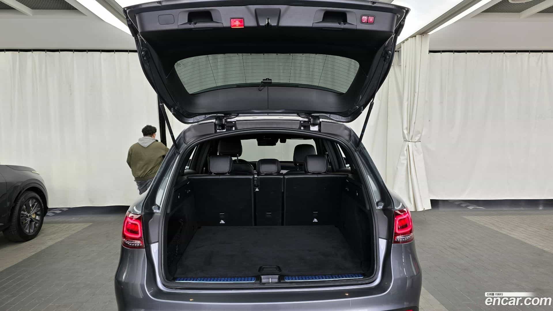 GLC-Class Mercedes-Benz 2022.5-OPTION-024