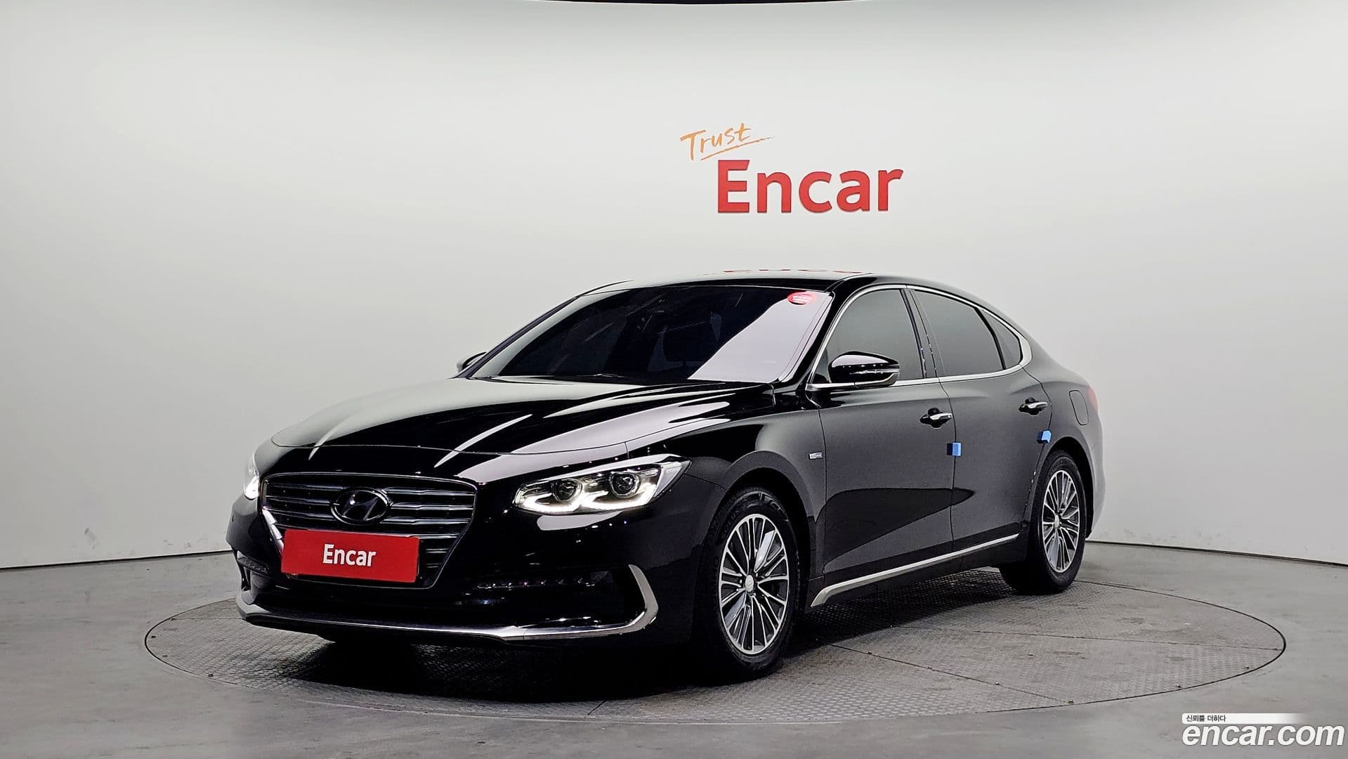 Main__Slider__Photo:Grandeur Hyundai 2019.6-0