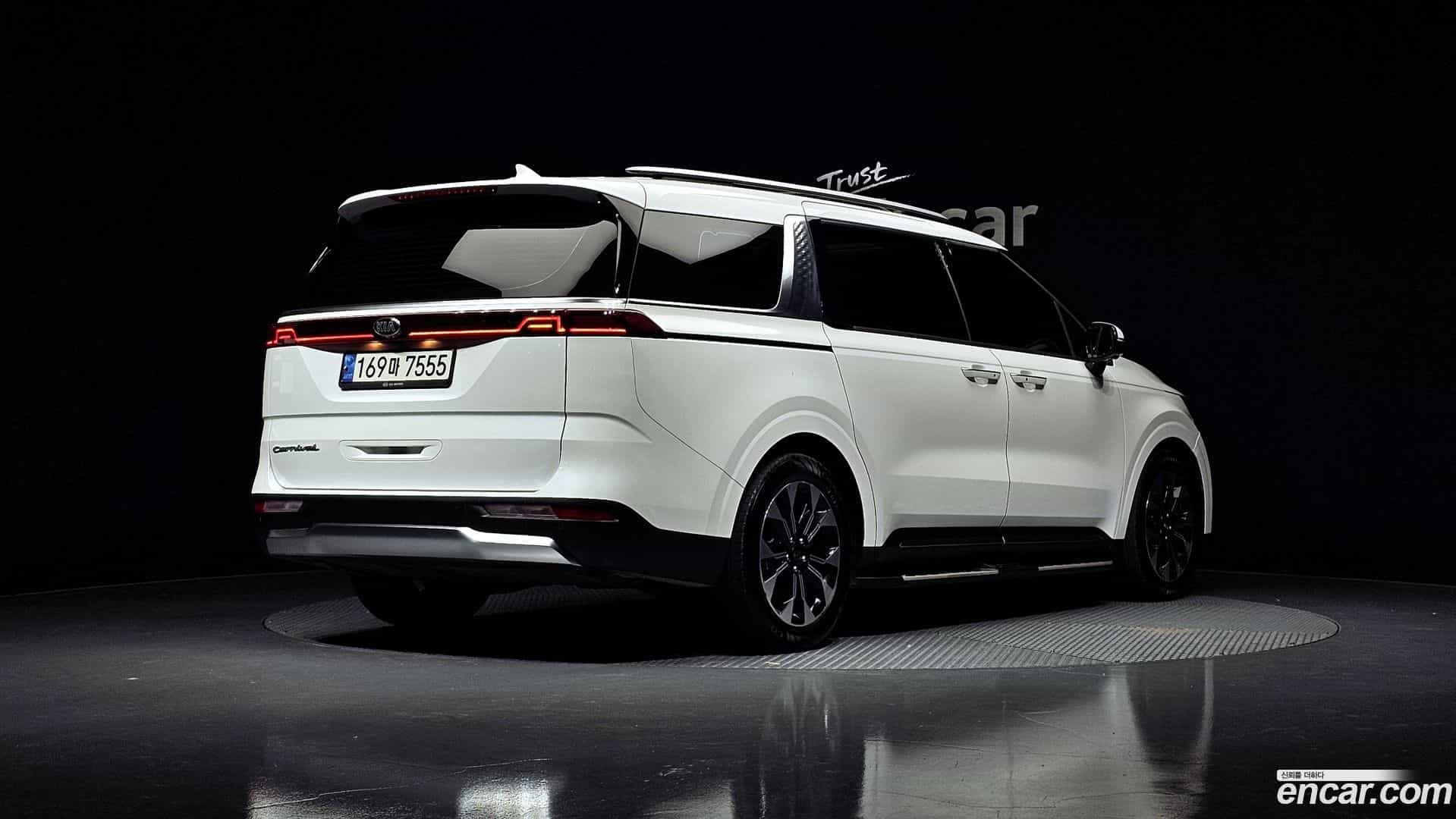 Canival Kia 2021.0-OUTER-002