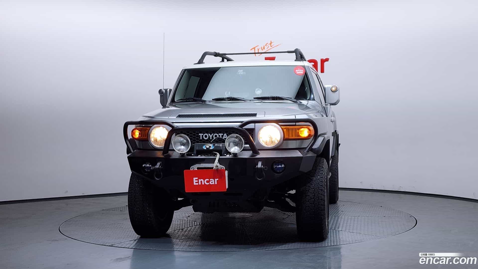 FJ Cruiser Toyota 2010.11-OUTER-003