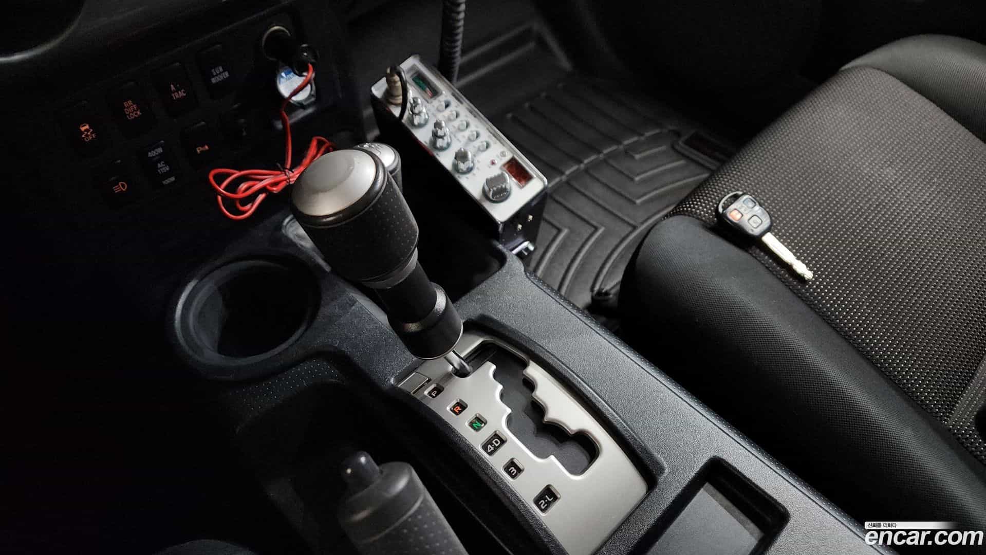 FJ Cruiser Toyota 2010.11-INNER-009