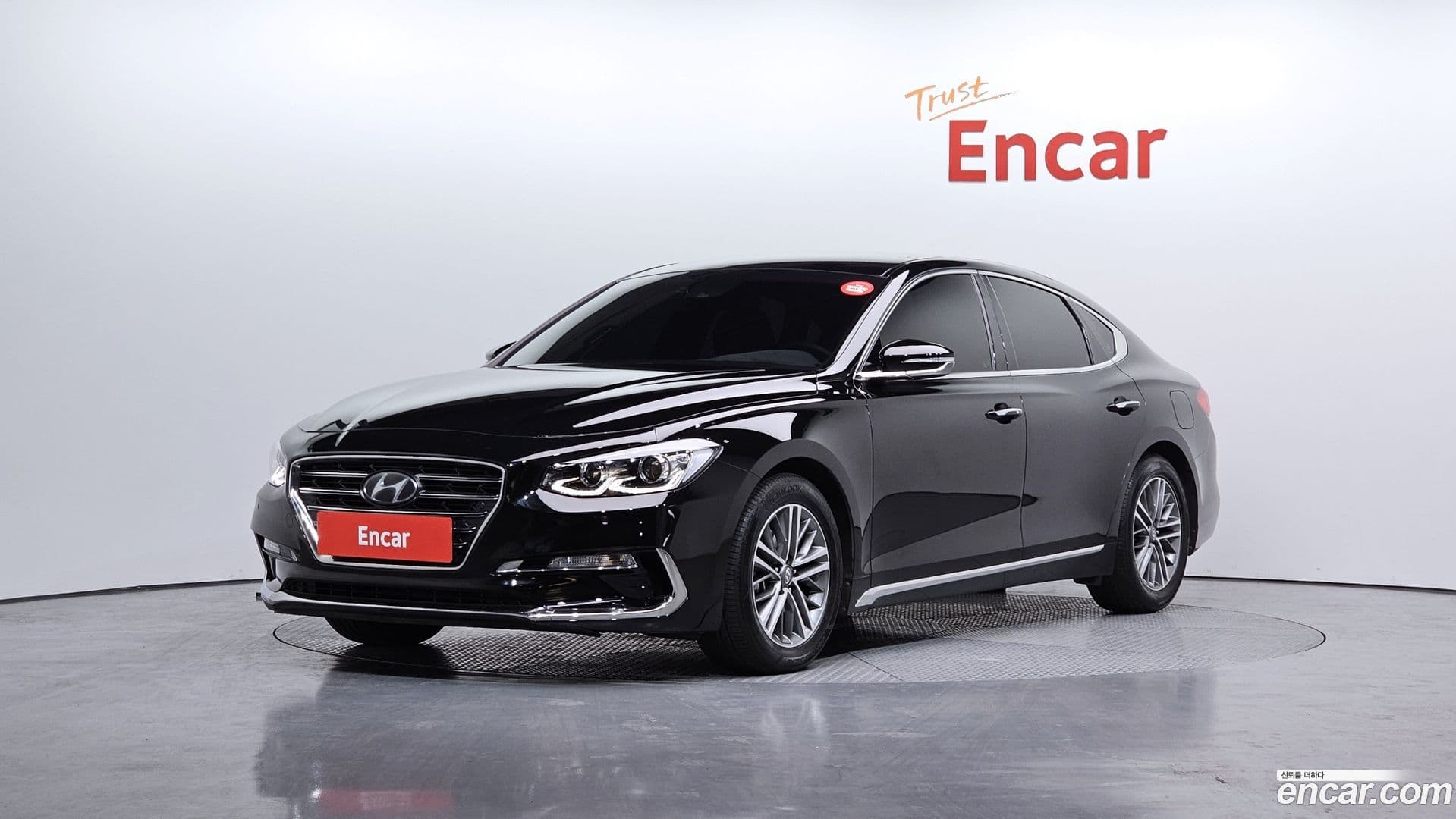 Main__Slider__Photo:Grandeur Hyundai 2019.5-0