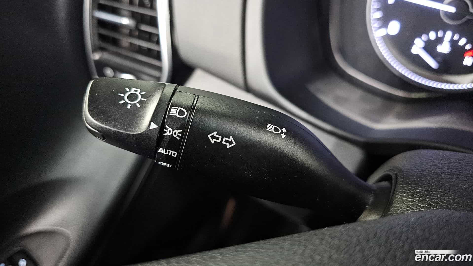 Grandeur Hyundai 2019.5-OPTION-022