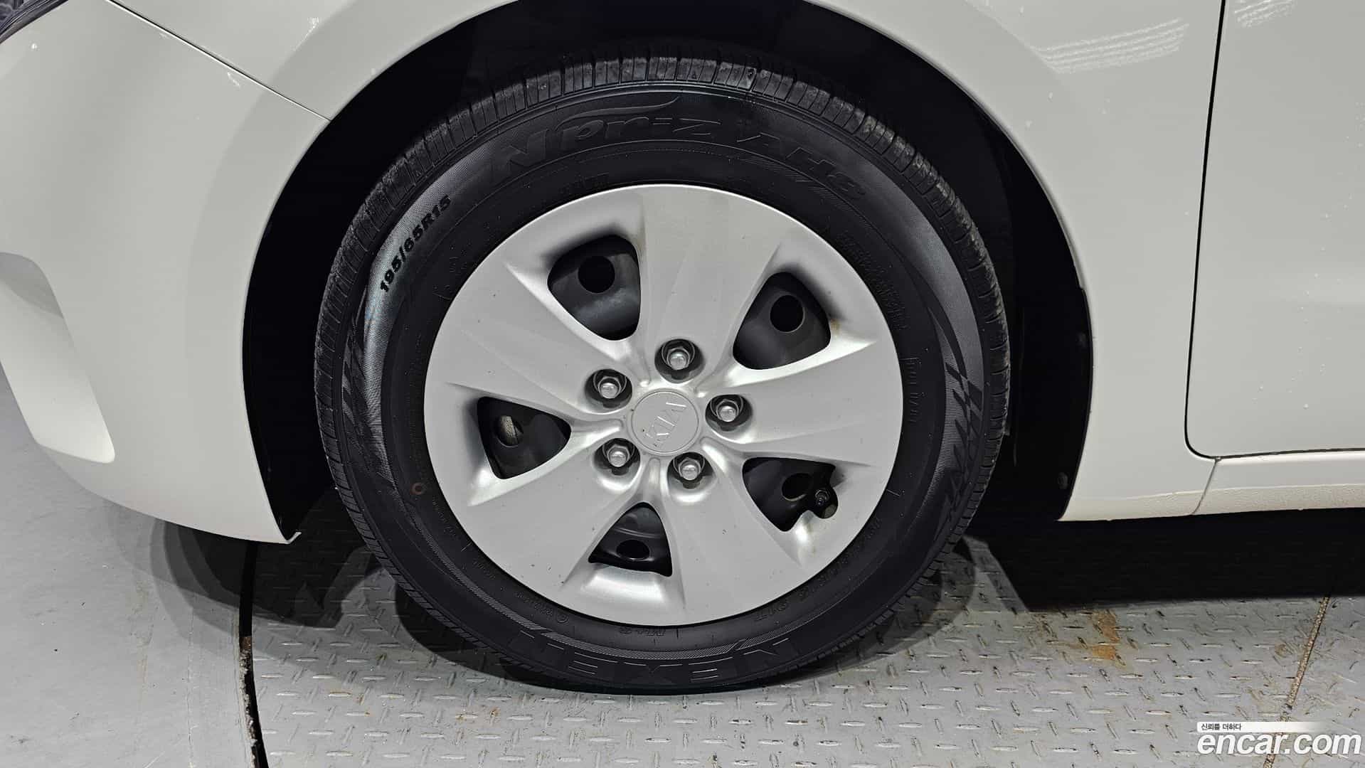 K3 Kia 2018.0-OUTER-005