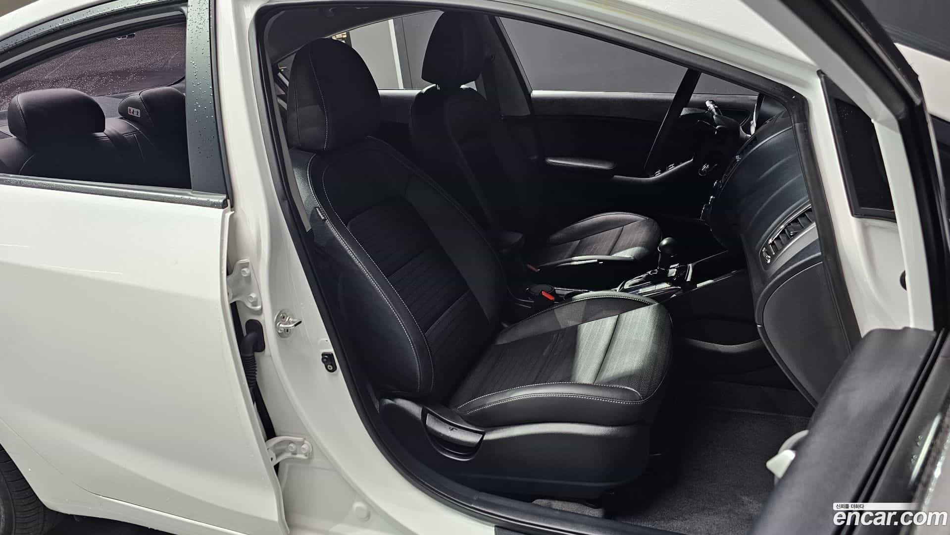 K3 Kia 2018.0-OPTION-015