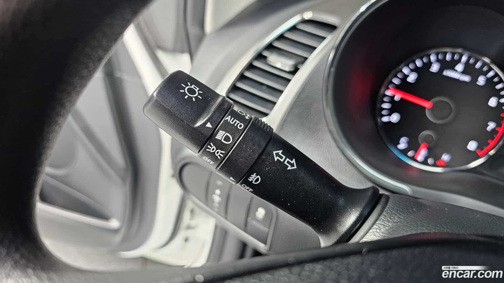 K3 Kia 2018.0-OPTION-022