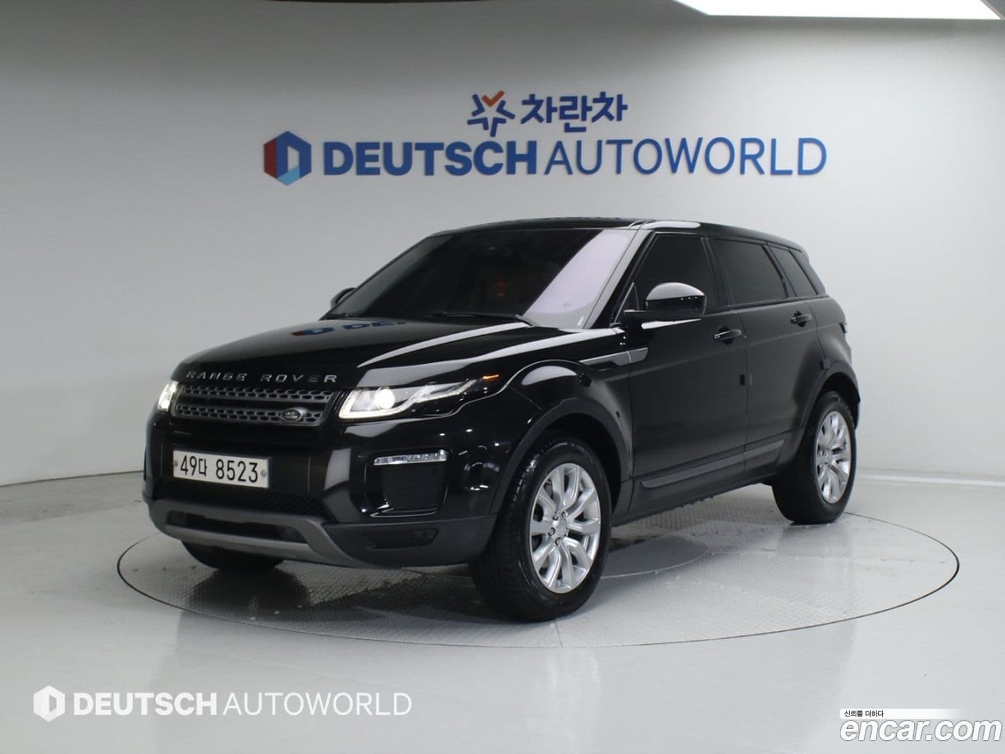 Main__Slider__Photo:Range Rover Evoque Land Rover 2019.2-0