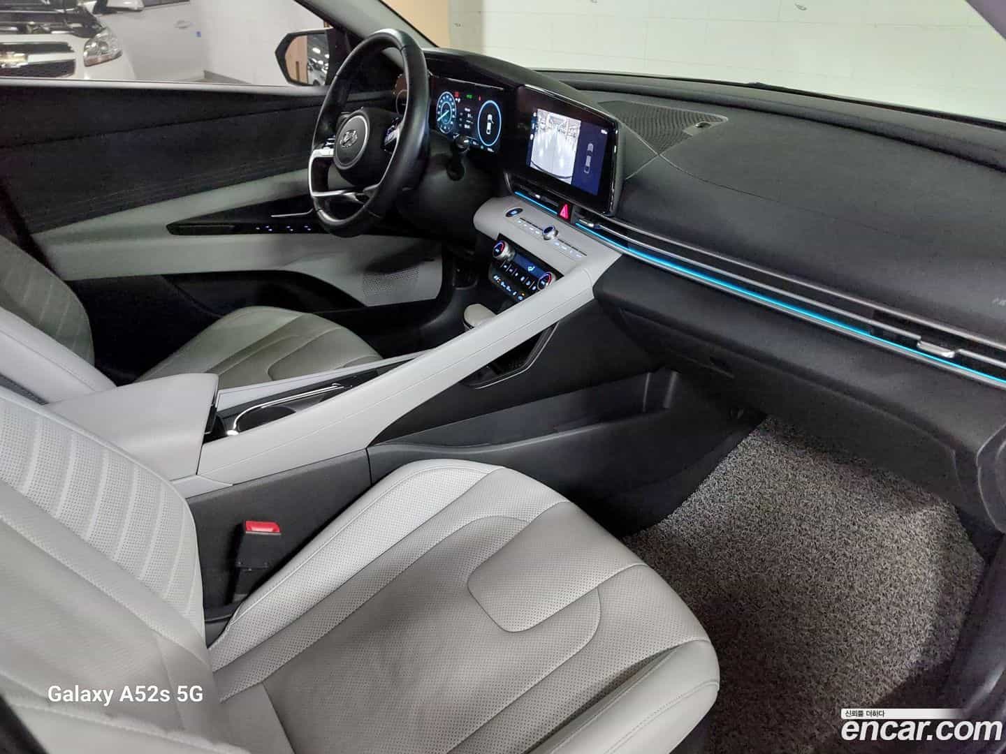 AVANTE Hyundai 2020.10-OPTION-021
