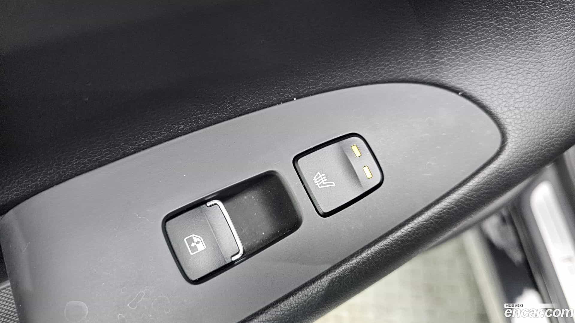 Grandeur Hyundai 2021.4-OPTION-023
