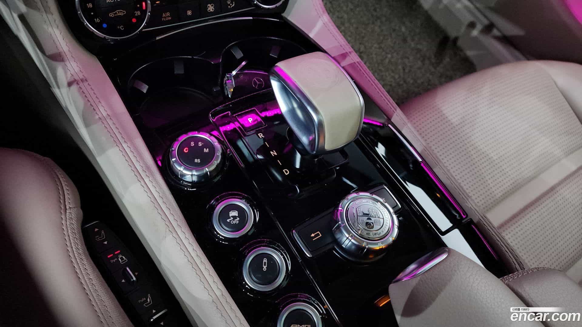 CLS-Class Mercedes-Benz 2015.11-INNER-009